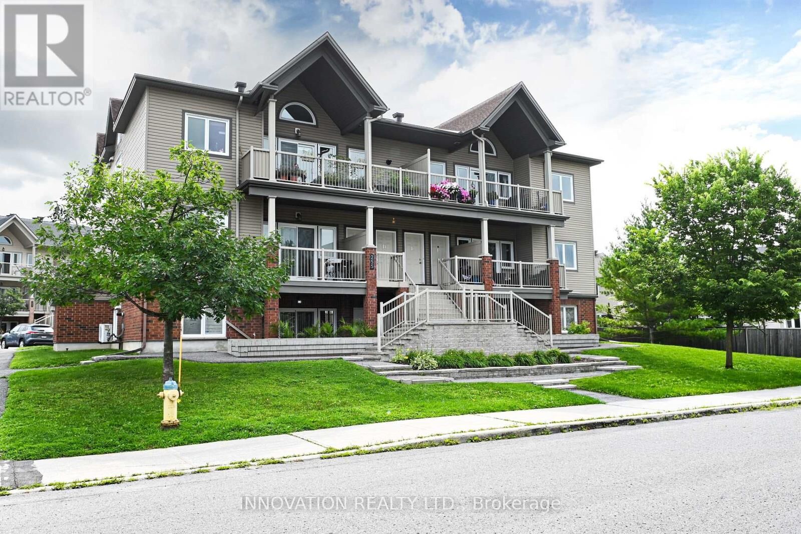 Property Photo:  255 Meadowlilly Road North A  ON K1T 0K5 