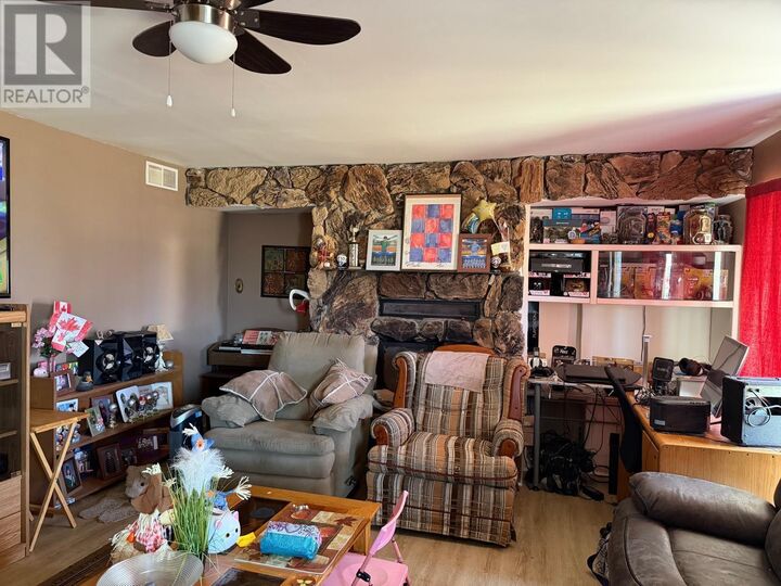 Property Photo:  109 Ontario St  ON P0T 2S0 