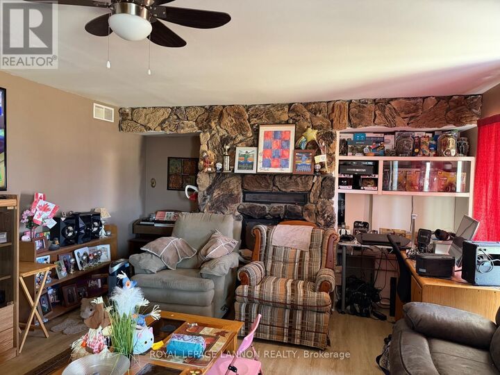 Property Photo:  109 Ontario Street  ON P0T 2S0 