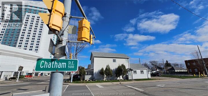 Property Photo:  194 Glengarry Avenue  ON N9A 1P2 