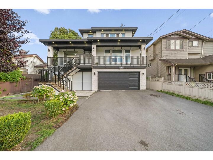 12822 114A Avenue — photo 1