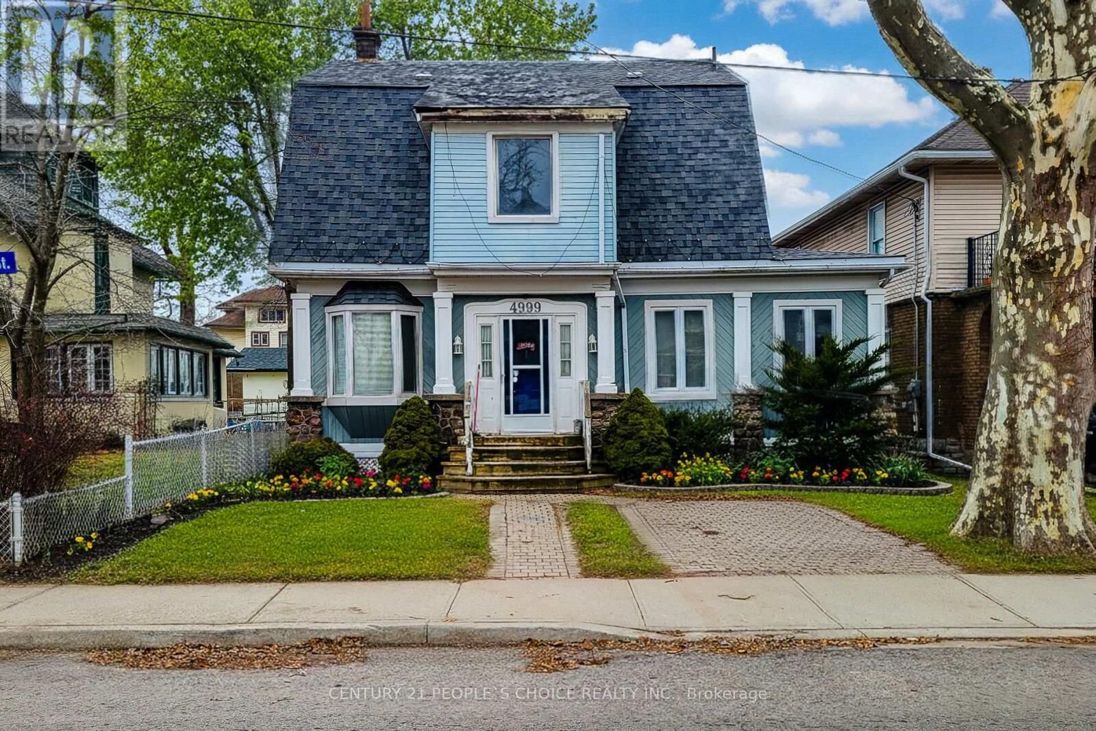 Property Photo: 4999 McRae Street ON L2E 1P2