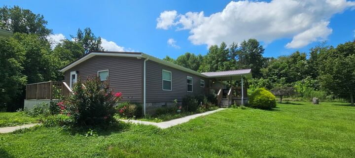 Property Photo: 1314 Torchlight Rd KY 41230