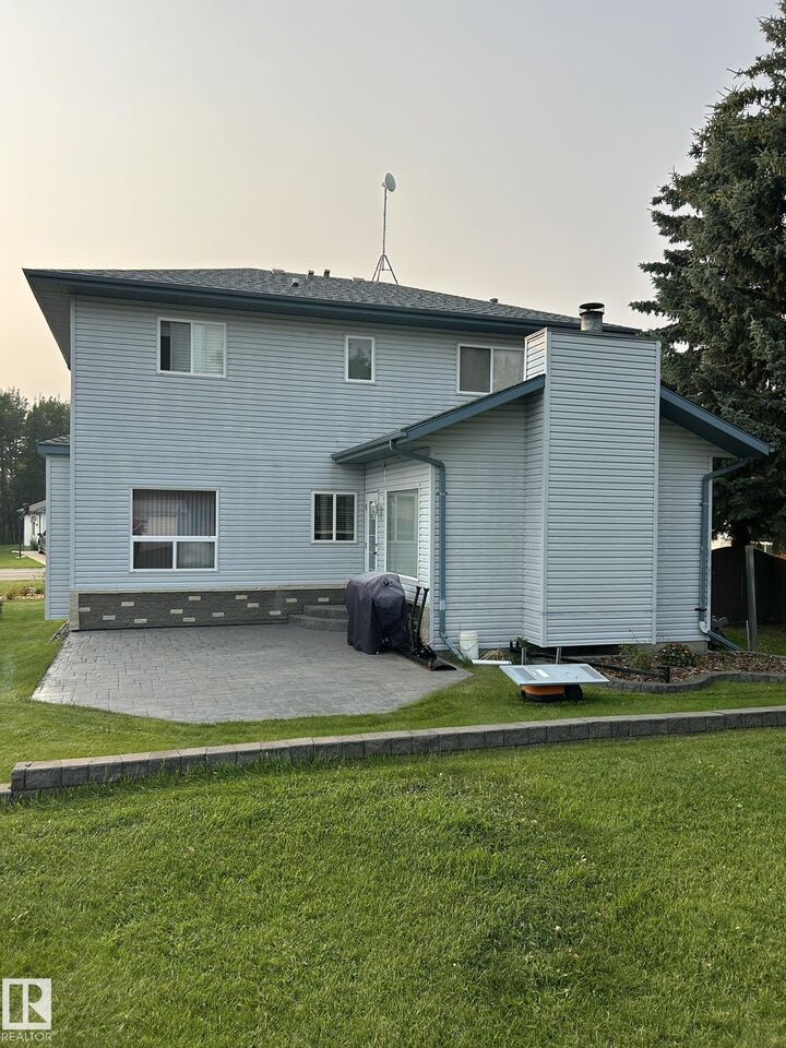 Property Photo: 4014 Champagne Drive AB T9S 1J2