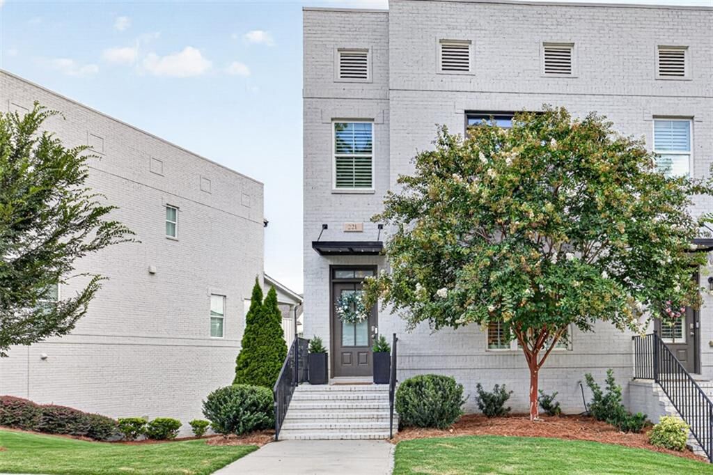 Property Photo: 221 Nash Street GA 30046