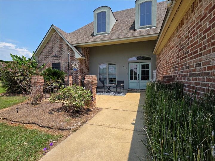 Property Photo:  327 Fulton Road  LA 71457 