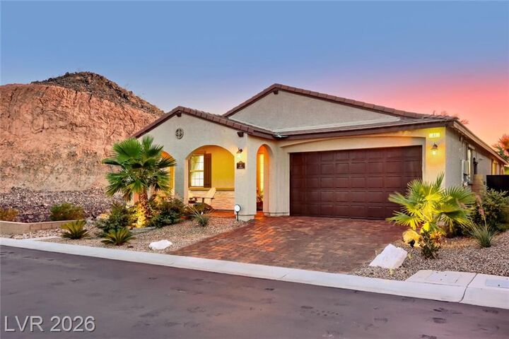Property Photo:  41 Tatahatso Point Street  NV 89011 