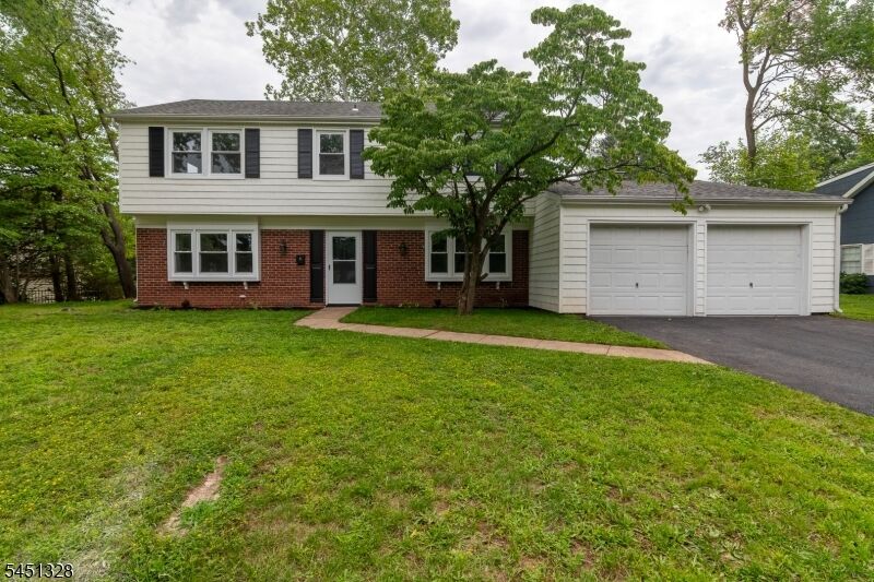 Property Photo:  4 Overbrook Rd  NJ 08873 
