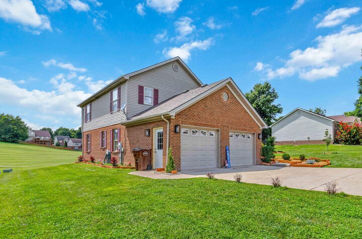 Property Photo:  179 General Cleburne Drive  KY 40475 