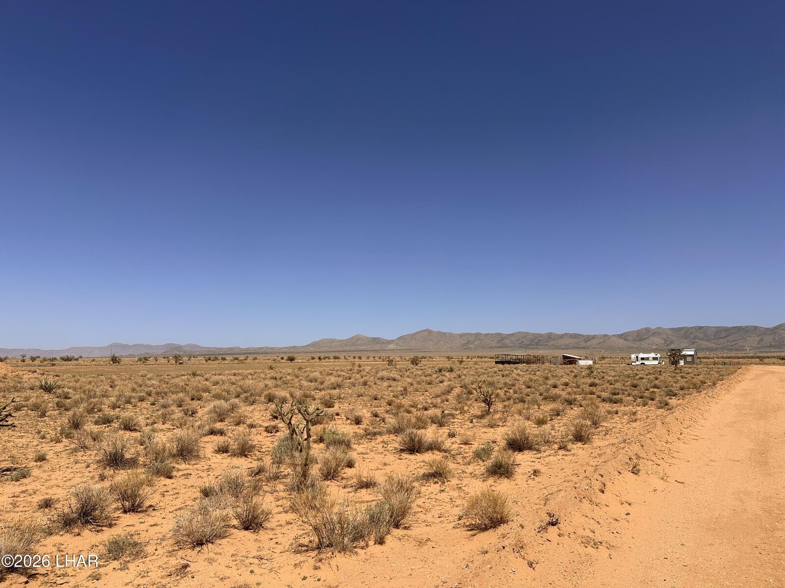 Property Photo: 0000 N Alamosa Rd AZ 86401