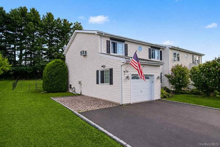 Property Photo: 20 Fieldstone Boulevard NY 12590