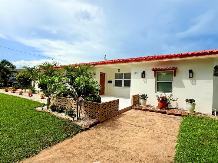Property Photo:  1500 77th Street N  FL 33710 