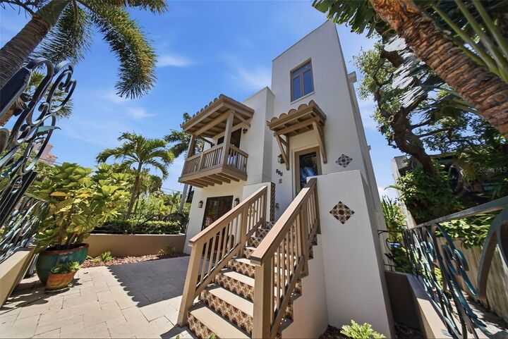 Property Photo:  650 Beach Drive NE  FL 33701 