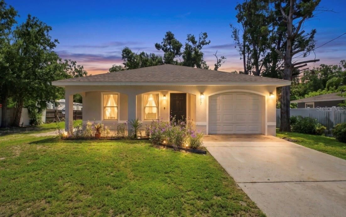 Property Photo:  5717 E 11th Street E  FL 34203 
