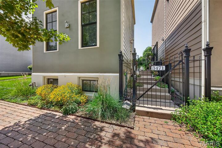 Property Photo:  3471 Hiram Street  MO 63301 