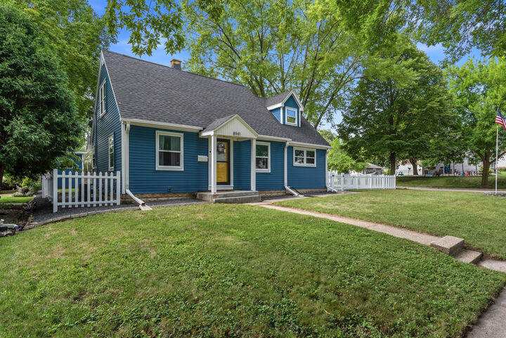 Property Photo: 8941 W Montana Ave WI 53227