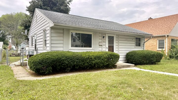 Property Photo:  4441 N 65th St  WI 53218 