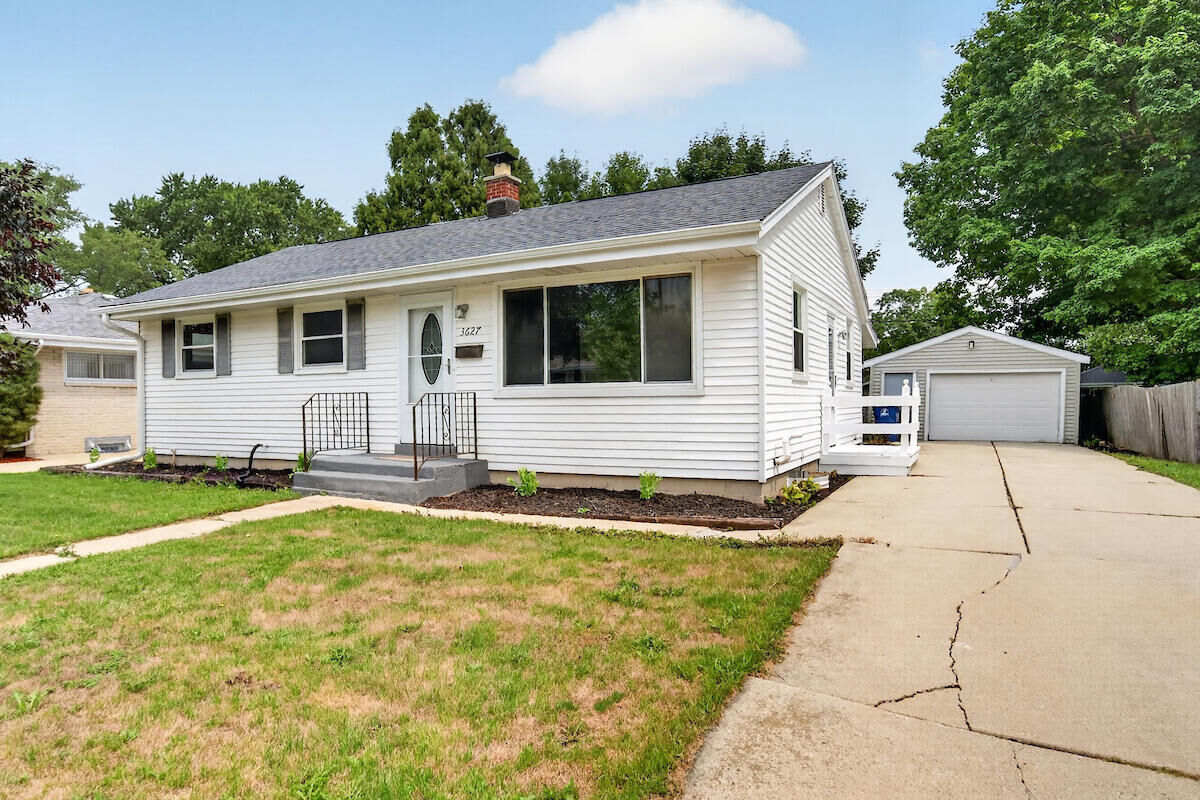 Property Photo:  3627 Regency Dr  WI 53402 