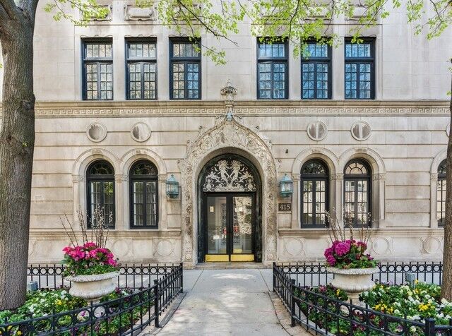 Property Photo:  415 W Aldine Avenue 6A  IL 60657 