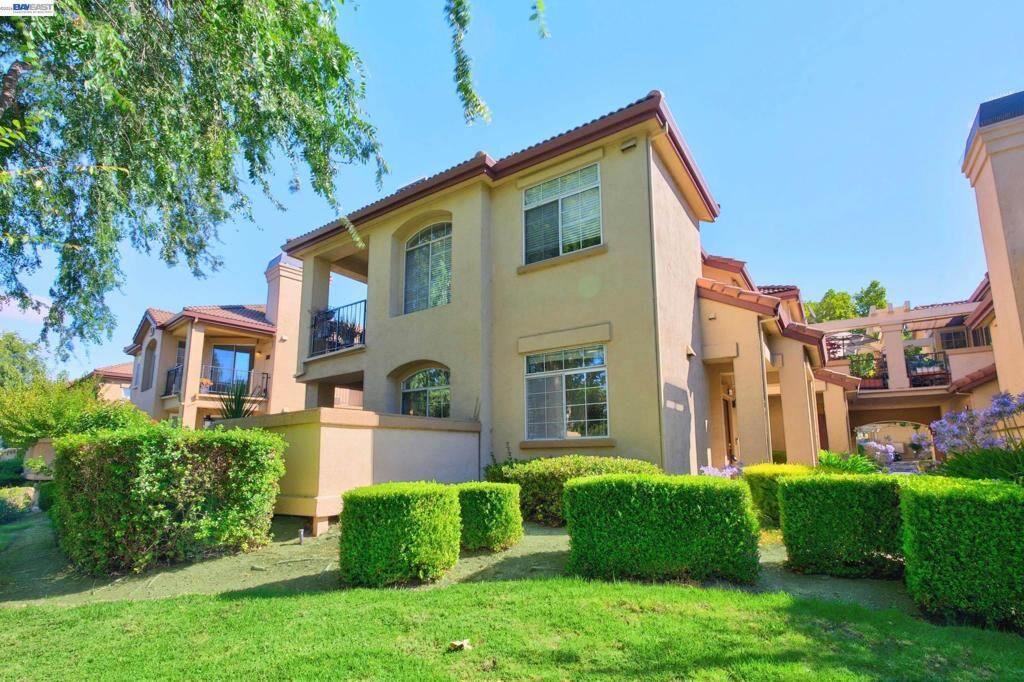 Property Photo:  7672 Tuscany Dr  CA 94568 