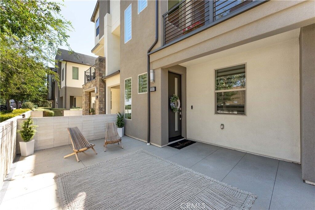 Property Photo: 19547 Cardigan CA 91324