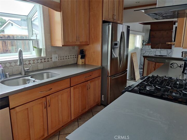 Property Photo: 6838 Bertrand CA 91335