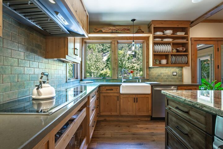 Property Photo: 502 Spring Street CA 95959