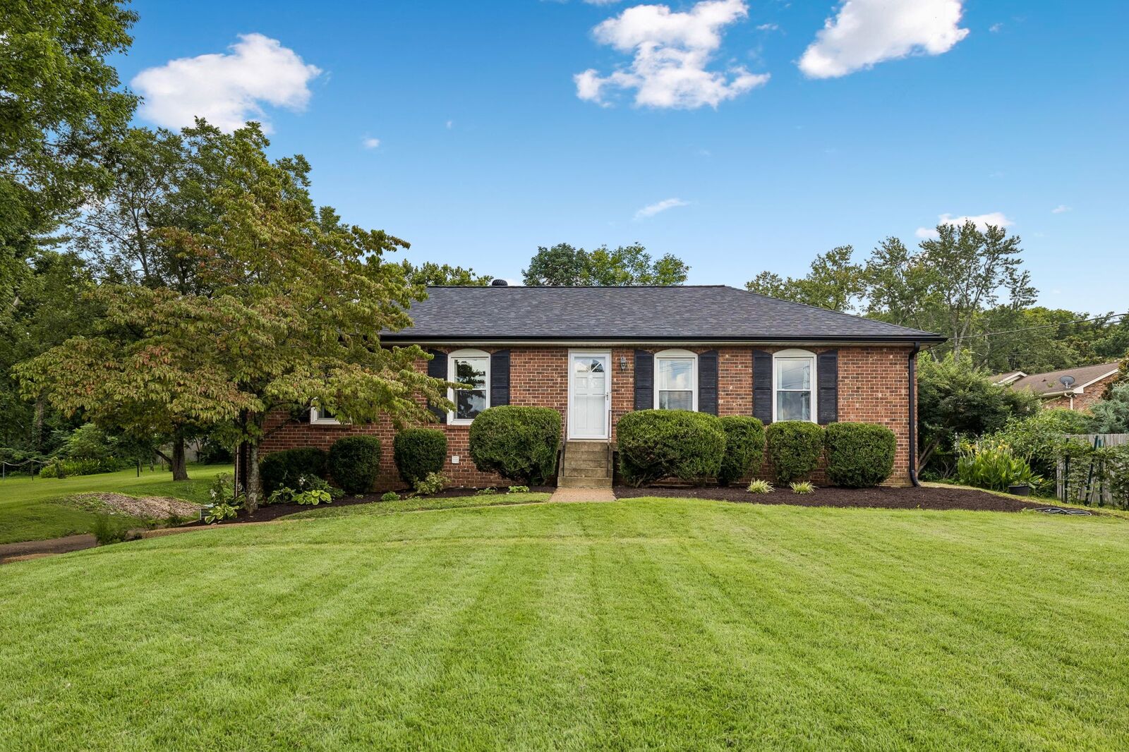 Property Photo:  569 McMurray Dr  TN 37211 
