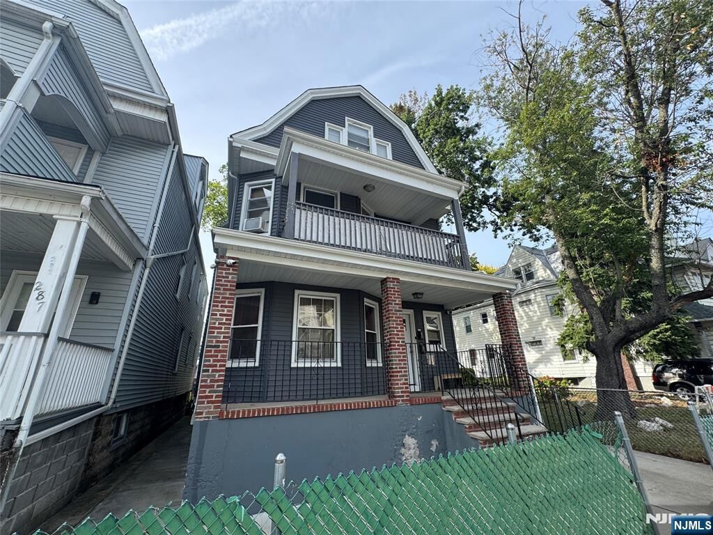 Property Photo:  285 Amherst Street  NJ 07018 