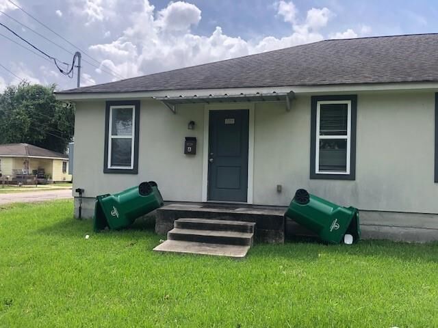 Property Photo:  2029 Leboeuf Street A  LA 70053 