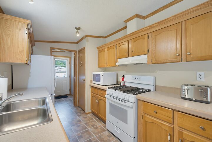 Property Photo: 48 Sparrow Drive NH 03825