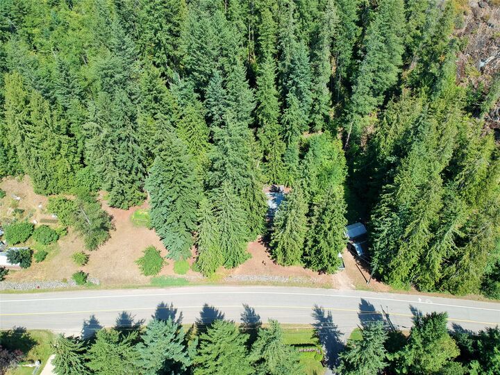 Property Photo: 30 Old Town Road BC V0E 2V1
