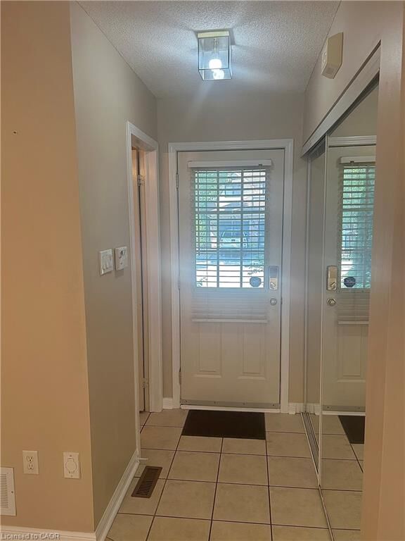Property Photo: 2088 Broadleaf Crescent ON L7L 6S3