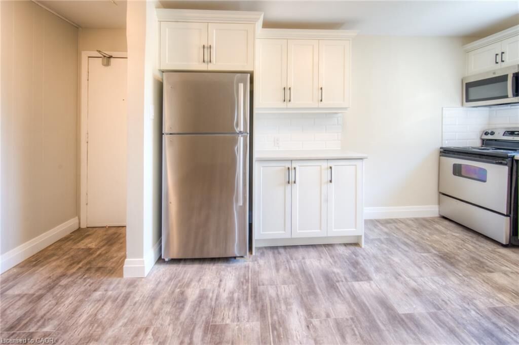 Property Photo: 158 Erb Street E 33 ON N2J 1M4