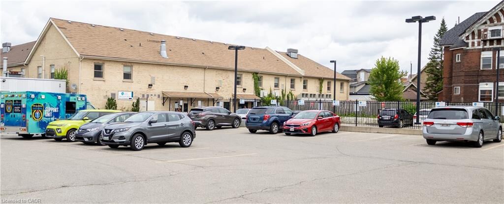 Property Photo:  40 East Avenue  ON N3S 3L3 