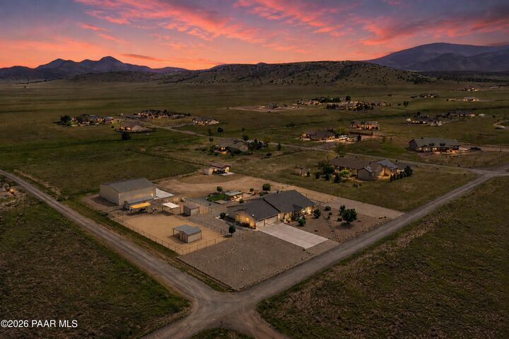 Property Photo: 10210 E Dawn To Milky Way AZ 86315