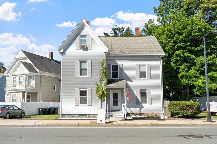 Property Photo: 372 Cabot St 1 MA 01915