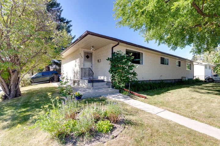 3803 4 Avenue SW — photo 1