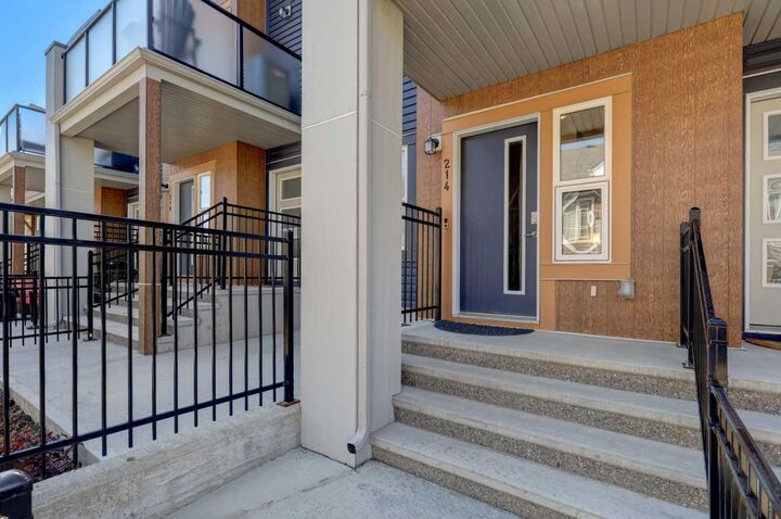 Property Photo:  214 Livingston Common NE  AB T3P 1K1 