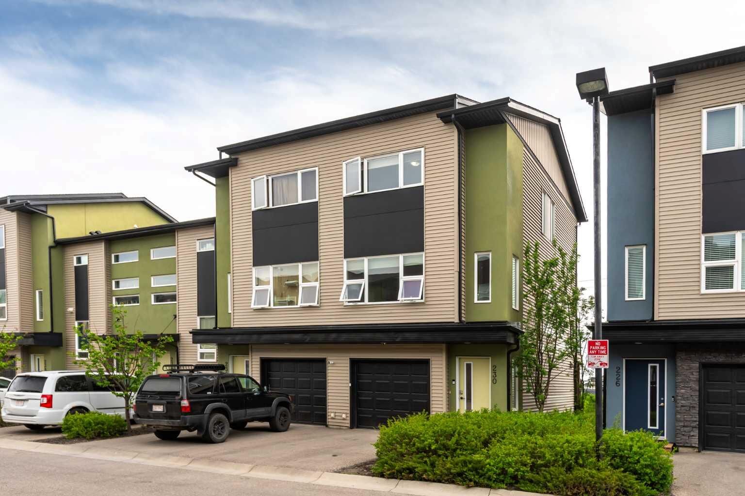 Property Photo:  230 Covecreek Circle NE  AB T3K 0W6 