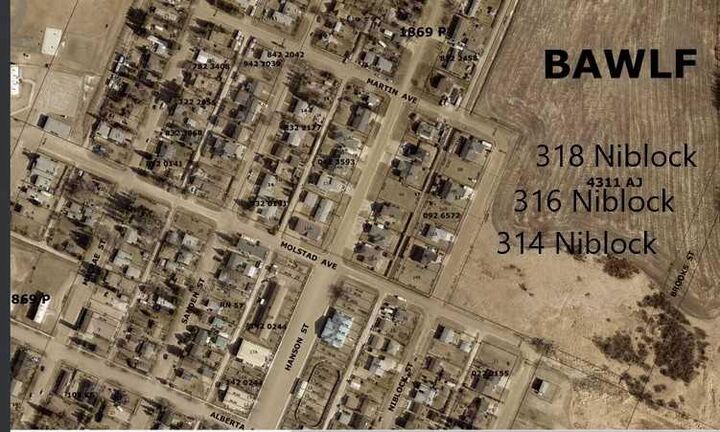 318 Niblock Street — photo 1