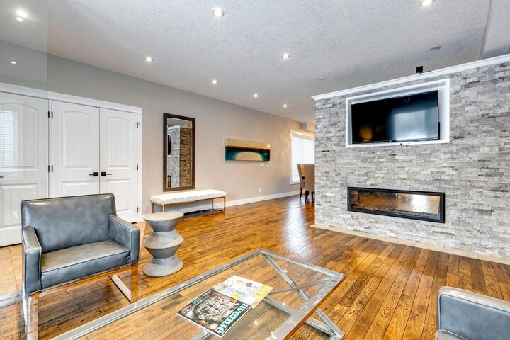 Property Photo: 337 3 Avenue NE AB T2E 0H5