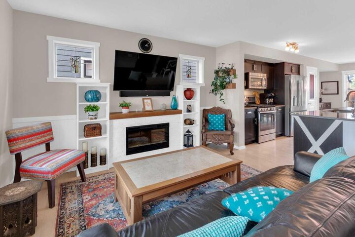Property Photo:  87 Marine Drive SE  AB T3M 1V9 