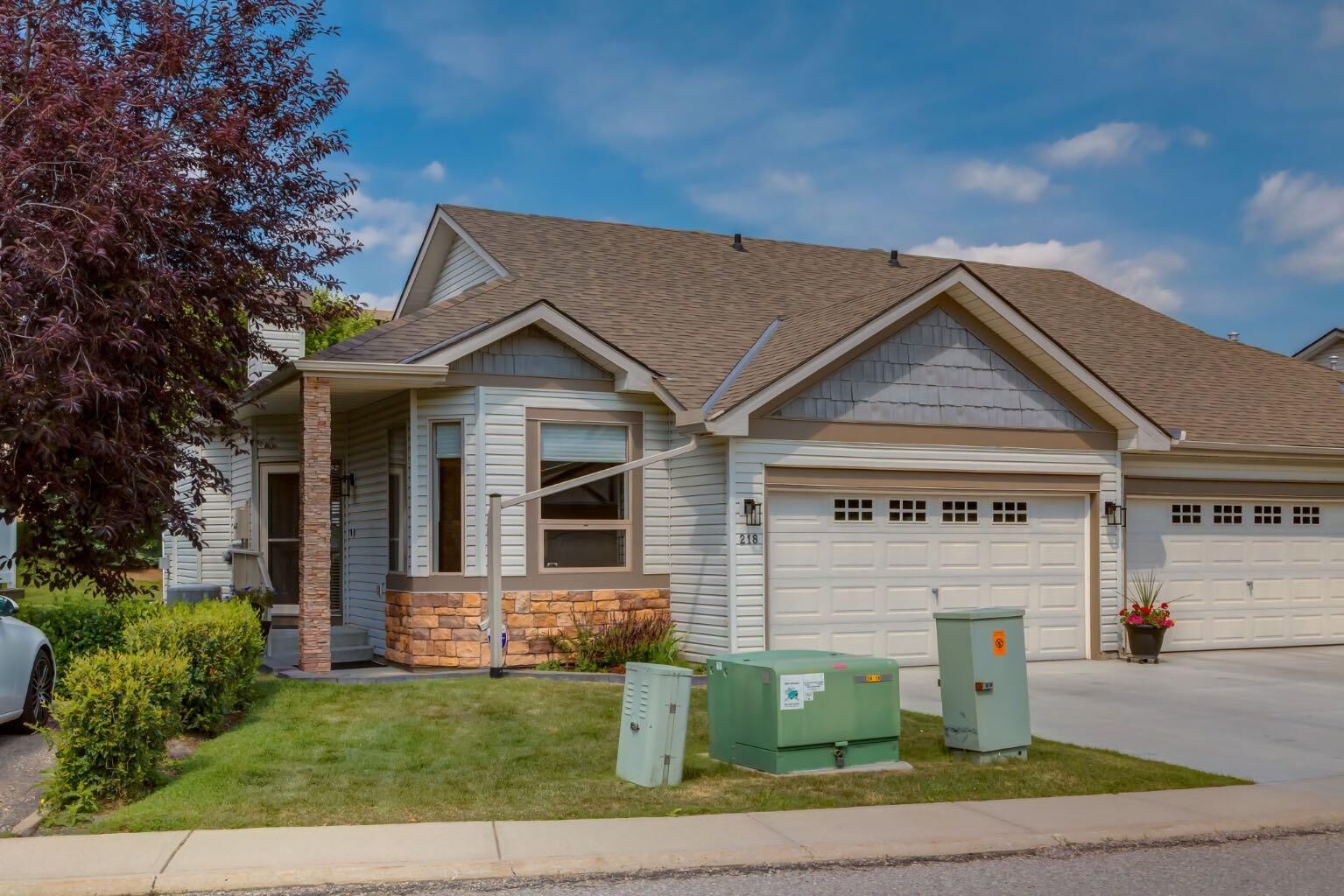 Property Photo: 218 Springbank Villas SW AB T3H 5P7