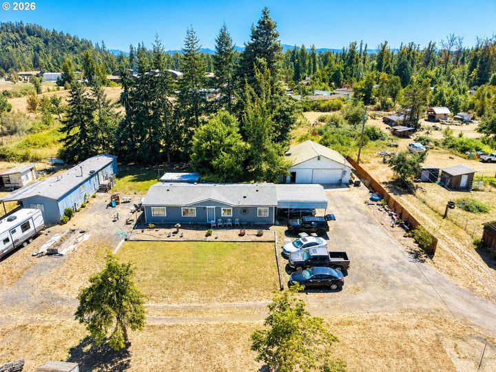 Property Photo:  36900 Hills Creek Rd  OR 97478 