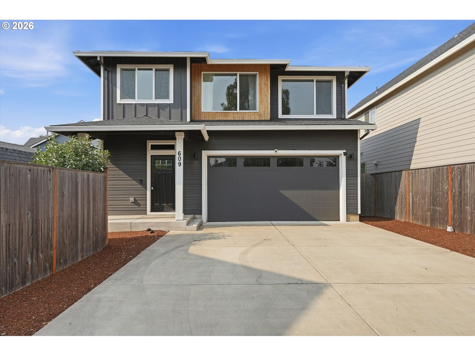 Property Photo:  609 S Wynooski St  OR 97132 