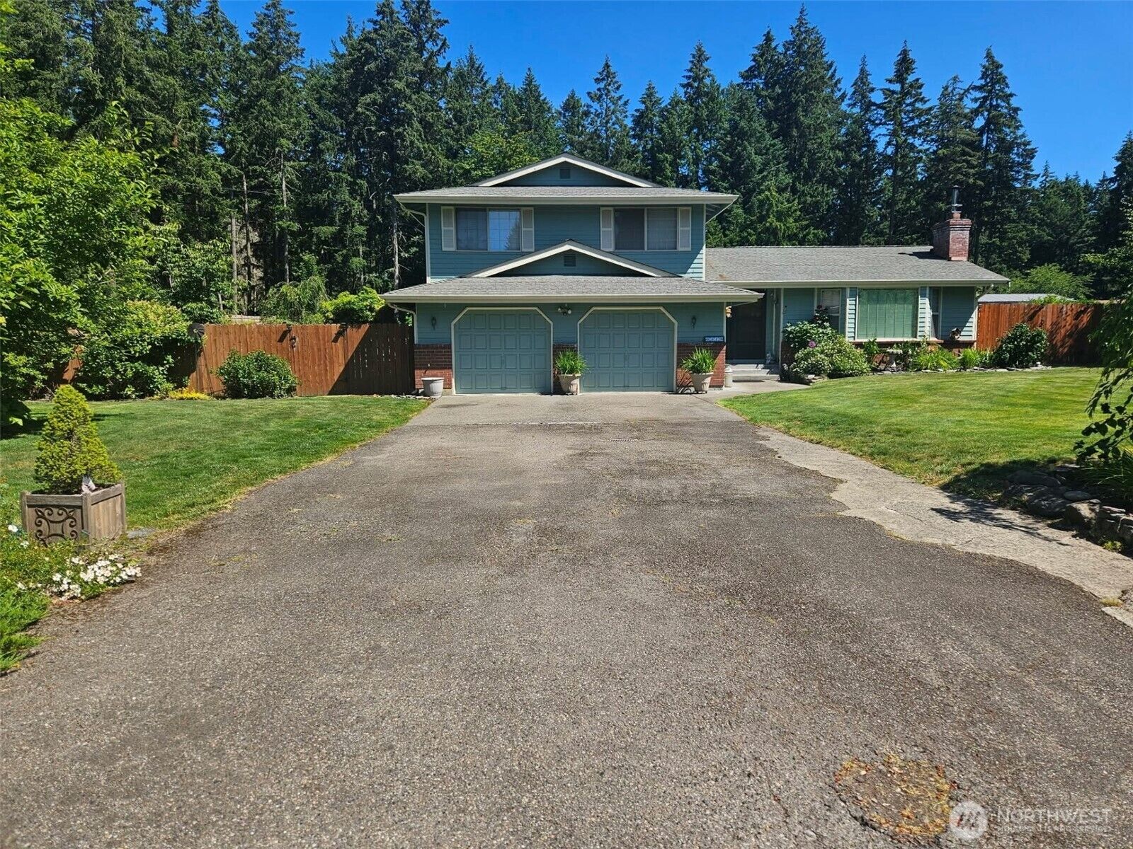 Property Photo: 6819 E 254th Street WA 98338