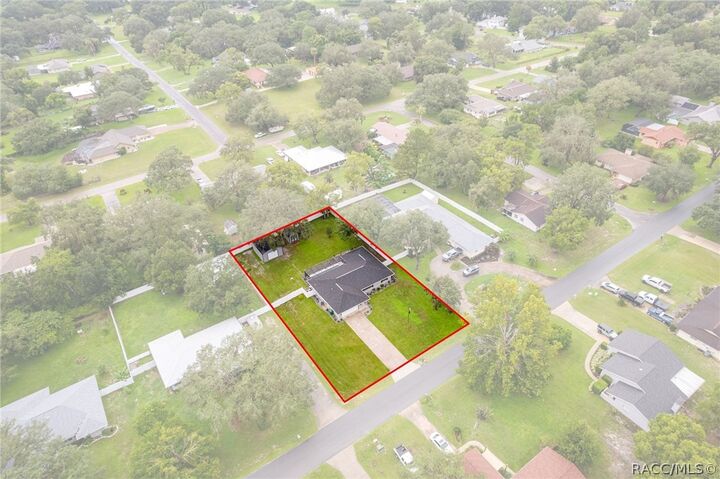 Property Photo:  3218 S Rose Avenue  FL 34450 