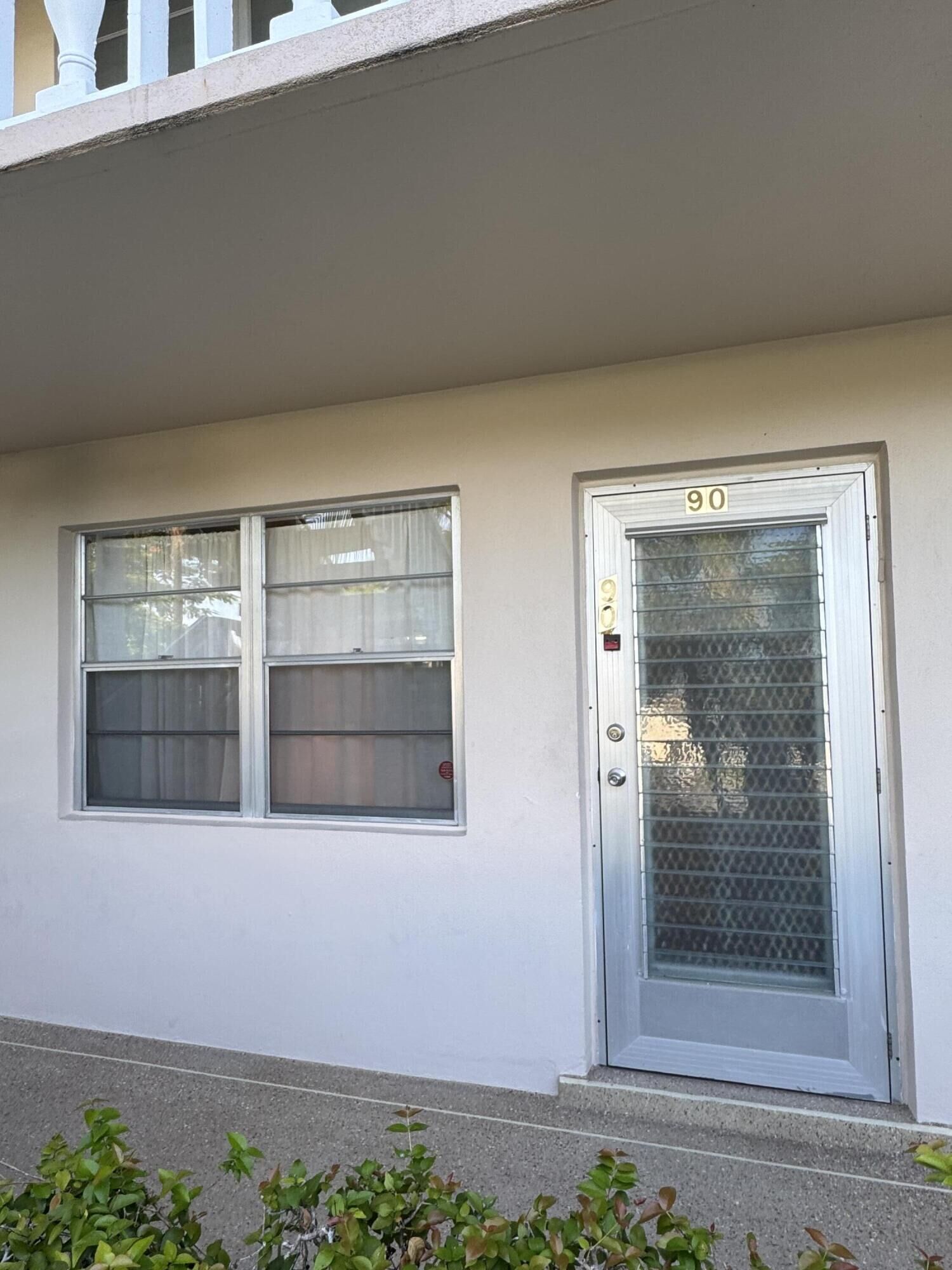 Property Photo:  90 Windsor E  FL 33417 