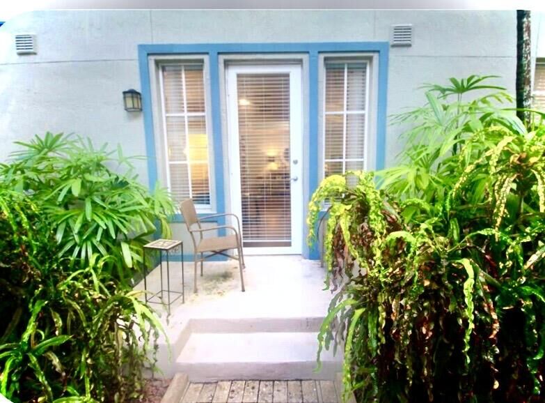 Property Photo: 533 NE 3rd Avenue 121 FL 33301